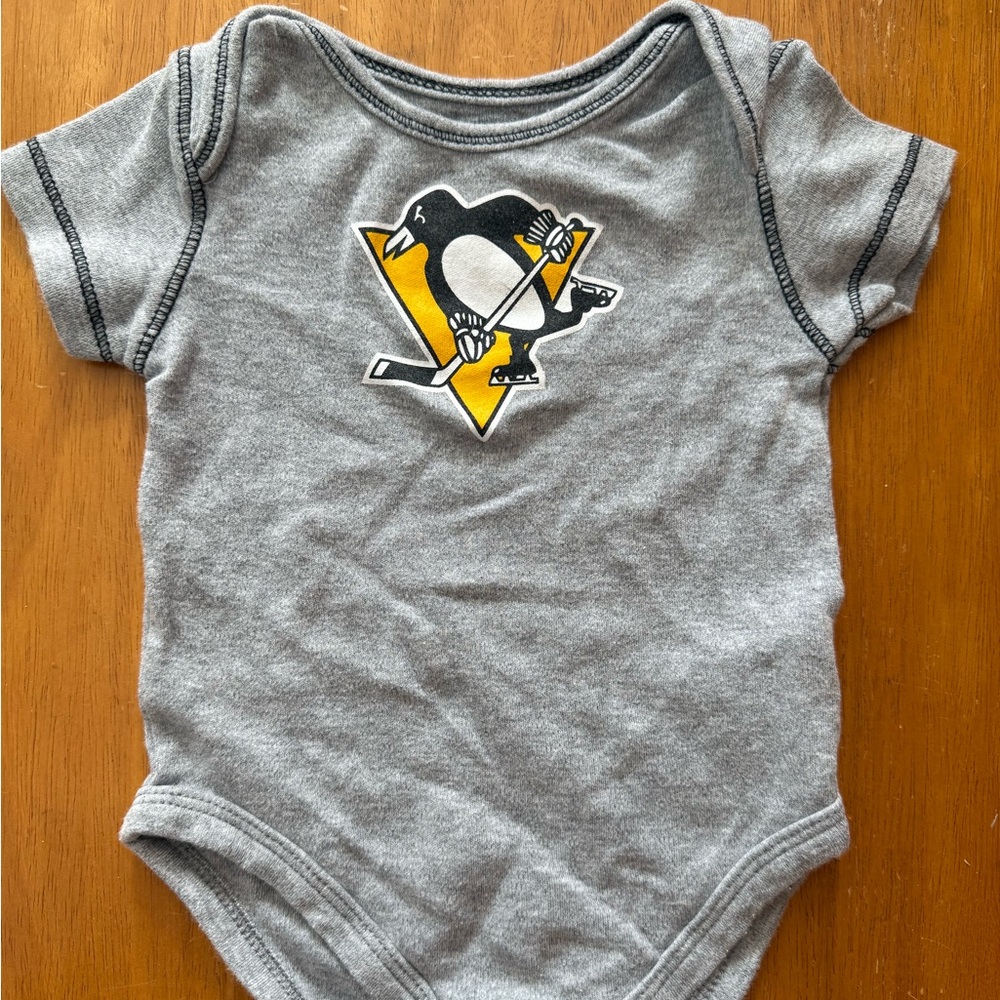 Like New, Baby’s Size 3/6 Month NHL Pittsburgh Penguins Onesie
